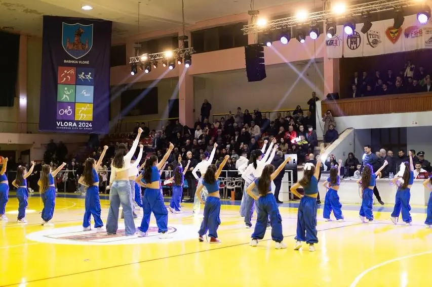 Pamje nga ceremonia hapëse e Final 4 Liga Unike Femrat në Vlorë